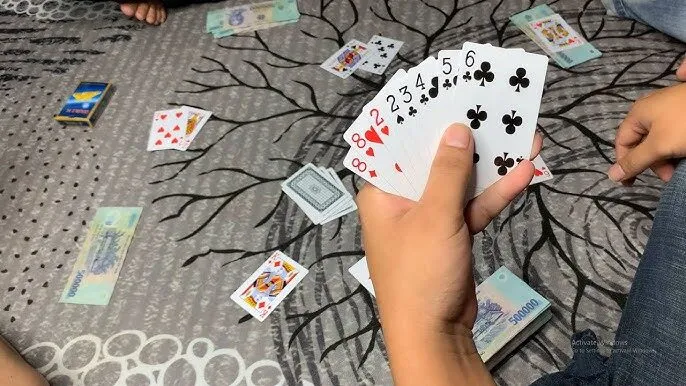 Phỏm có nguồn gốc từ Việt Nam là trò đánh bài phổ biến trong dân gian